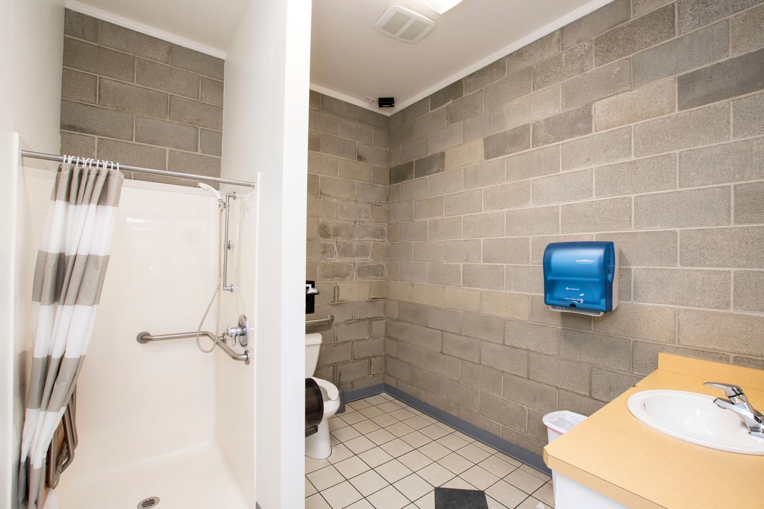 Wash & Go: 103 Rufus Ln, Polson, MT 59860
